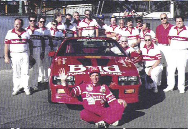 Picture File dw_&_track_crew.jpg