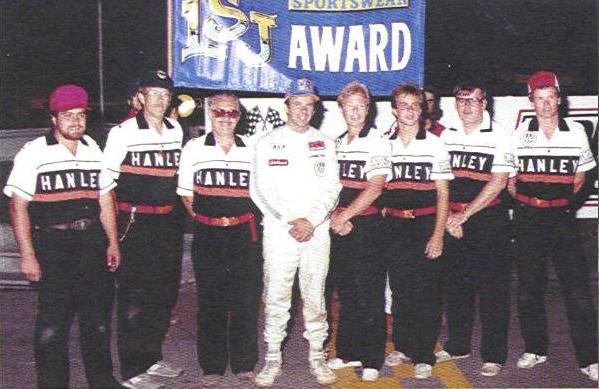 Picture File hanley_&_crew.jpg